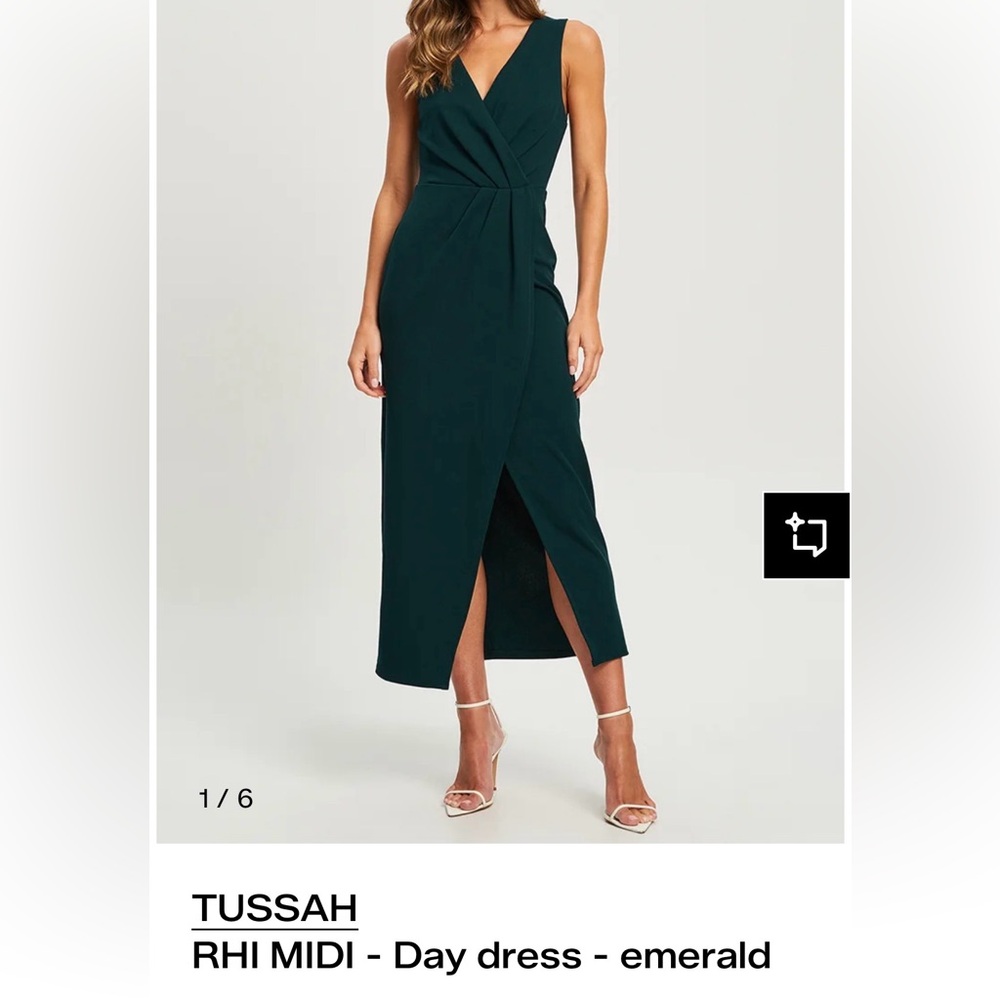 Chic Emerald Sleeveless Midi Dress